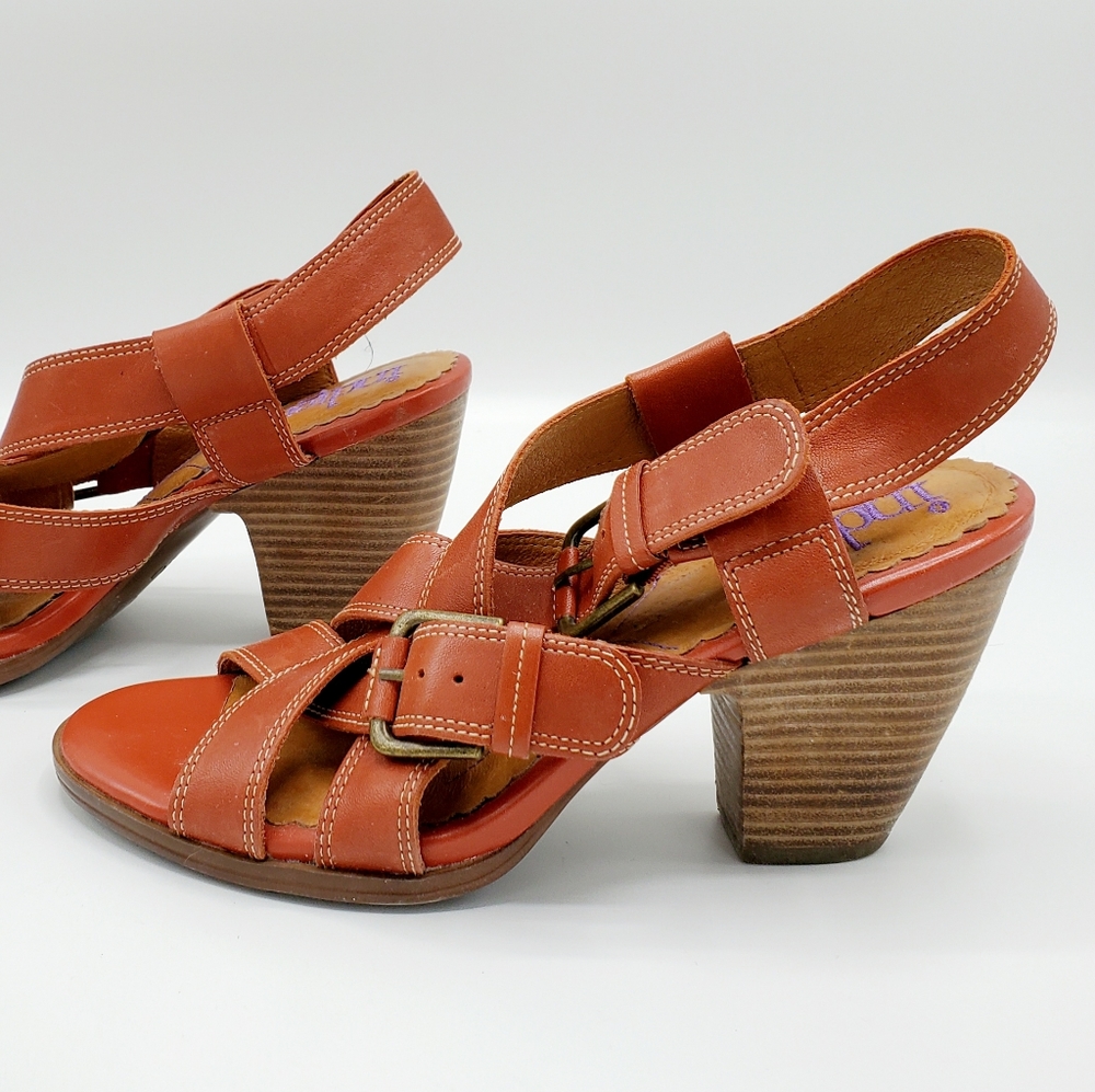 Indigo by Clarks Red/Brown Strappy Chunky Heels